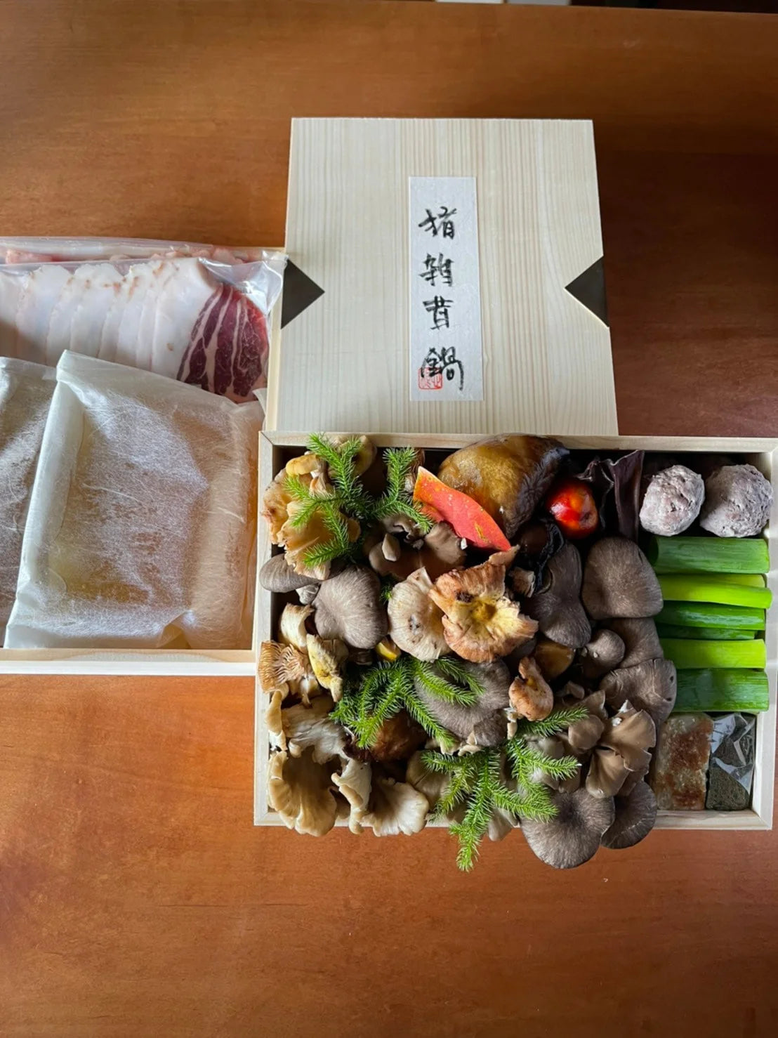 猪雑茸鍋(2人前)
