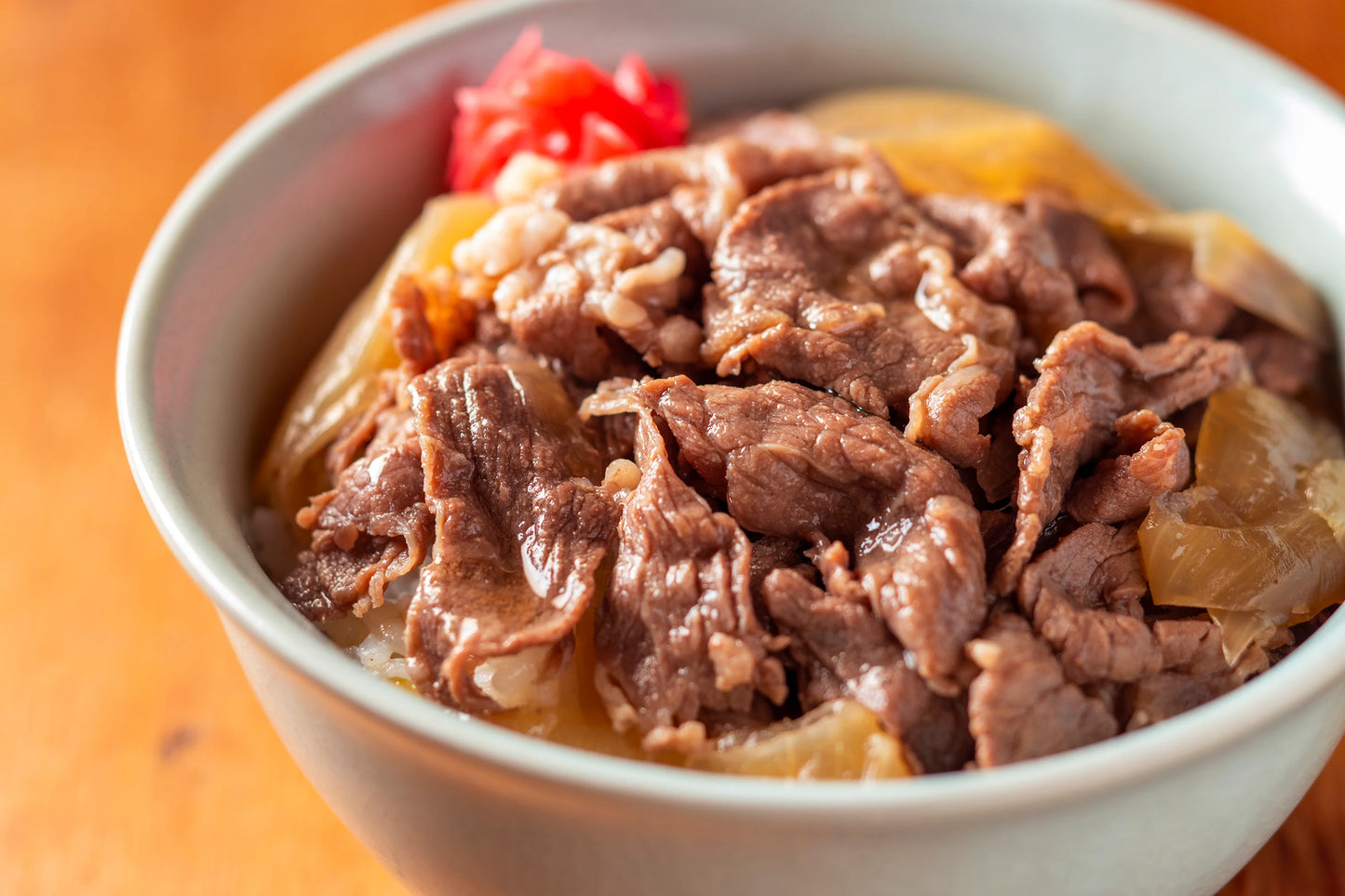 いぶさな赤身牛丼の具