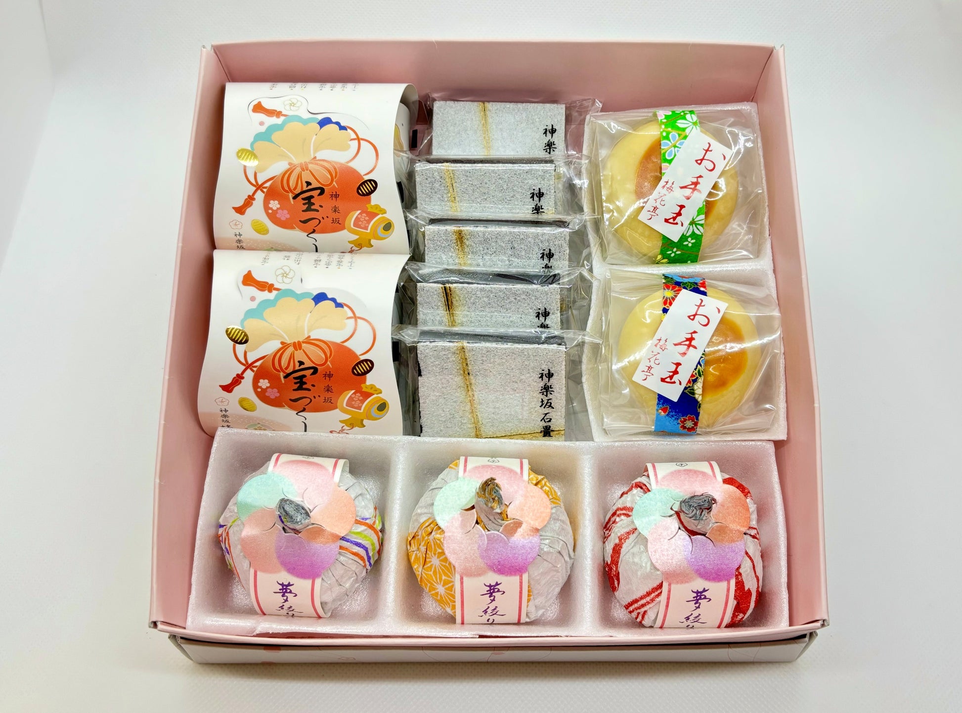 長持ち和菓子セット(中) | 神楽坂 梅花亭