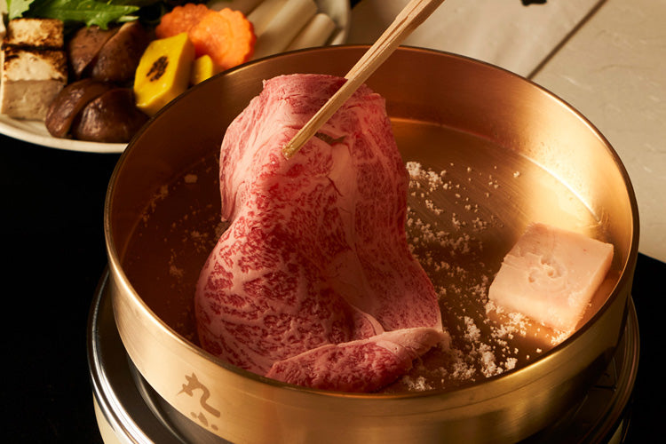 黒毛和牛肩ロースすき焼き500g (送料込)