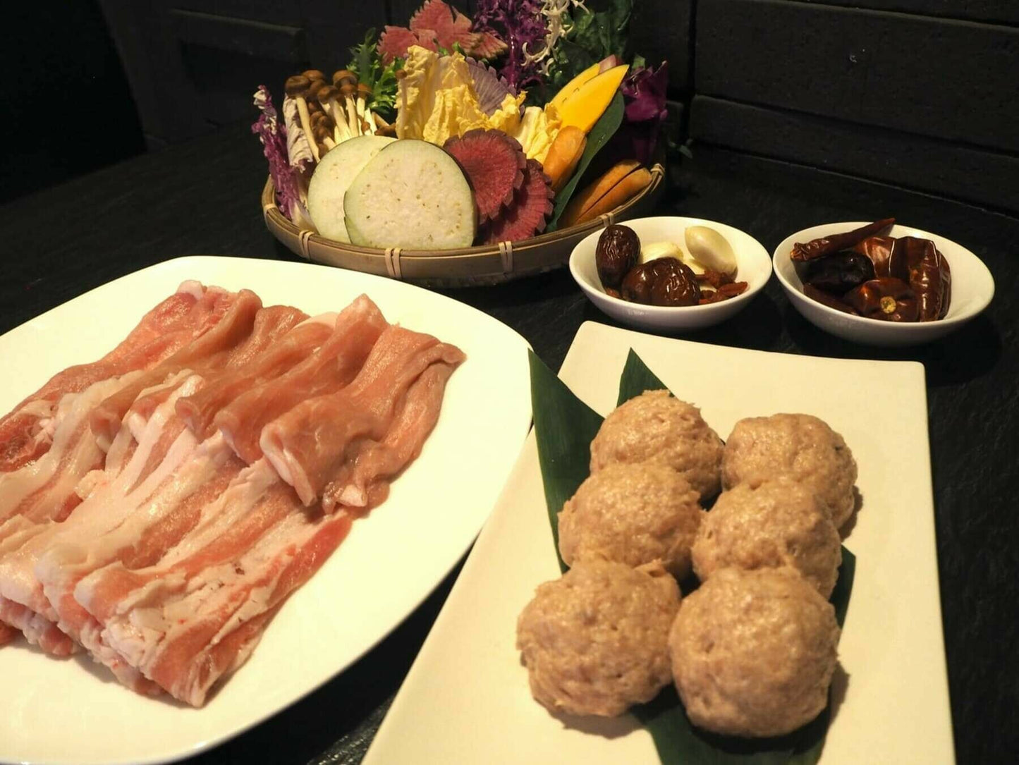 特製火鍋セット~美肌薬膳スープ~(2人前)