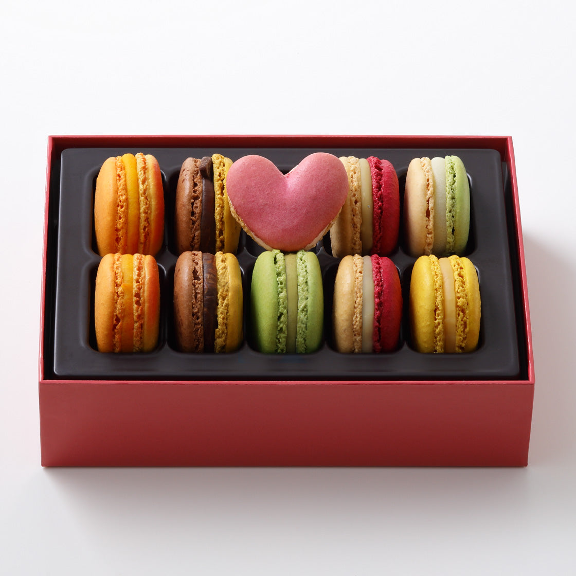 【配送指定日不可】～ご注文から14日以内に発送～マカロン10個詰め合わせ ホワイトデー2026 | ピエール・エルメ・パリ（PIERRE HERMÉ PARIS）