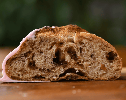 【店頭受取限定】 いちごココナッツ | Boulangerie et Cafe MainMano（ブーランジェリー&カフェ マンマーノ）