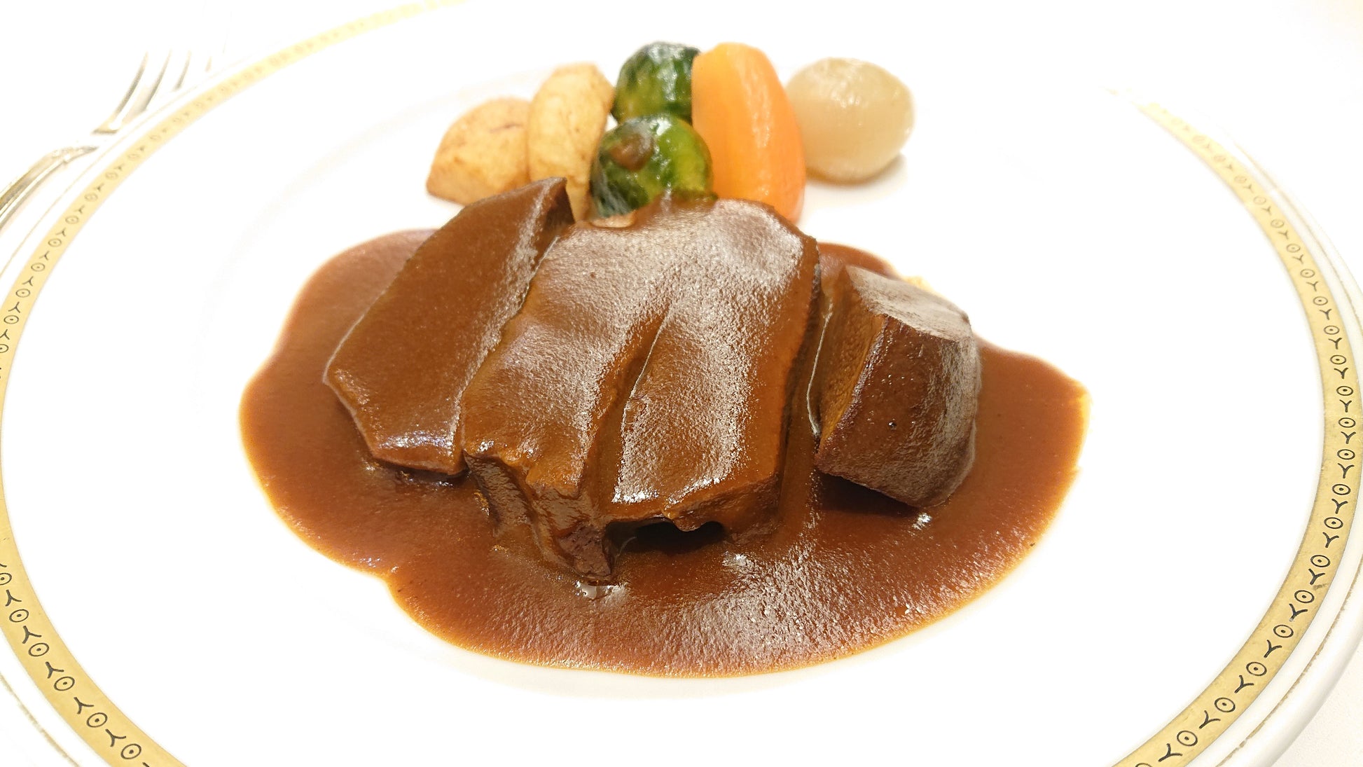 【配送指定日不可】＜銀座 みかわや＞国産和牛 タンシチュー（冷凍） | 松屋銀座 GINZA FROZEN GOURMET