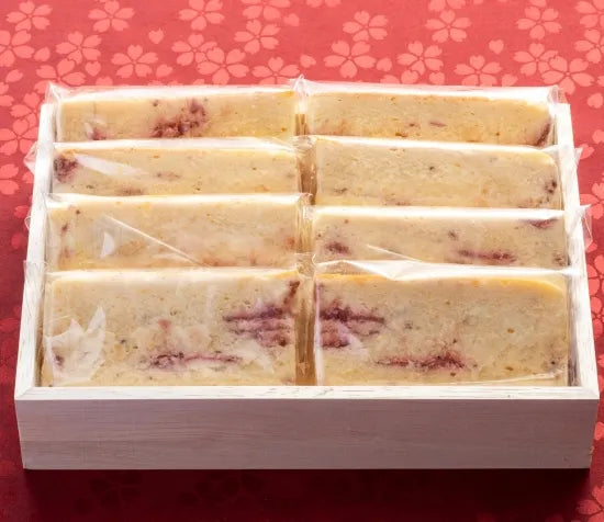 奈良県産ブランドいちご「古都華」使用　濃厚苺のチーズケーキ | 日本料理　卯之庵
