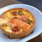 【店頭受取限定】 サーモンクリームのキッシュ | Boulangerie et Cafe MainMano（ブーランジェリー&カフェ マンマーノ）