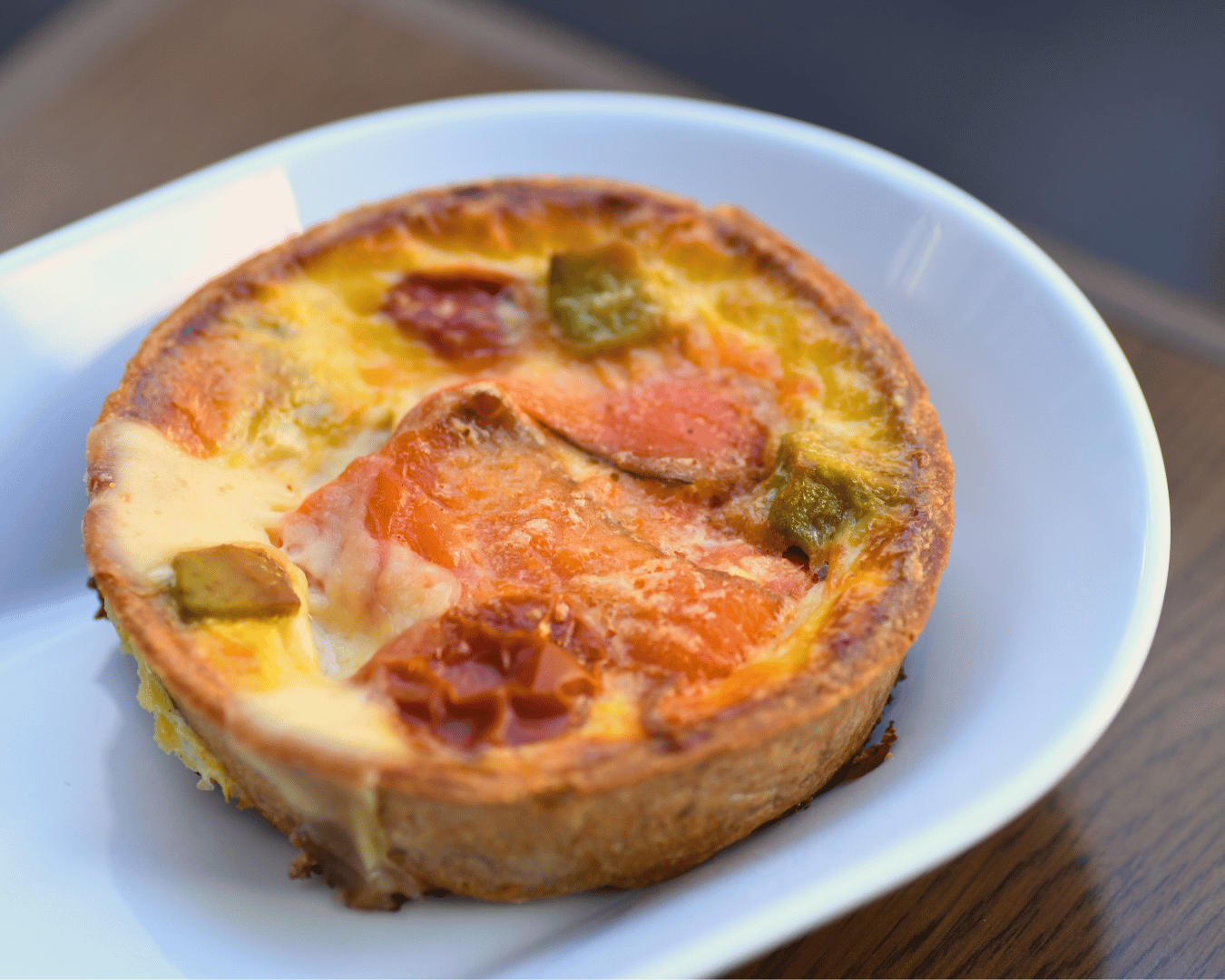 【店頭受取限定】 サーモンクリームのキッシュ | Boulangerie et Cafe MainMano（ブーランジェリー&カフェ マンマーノ）