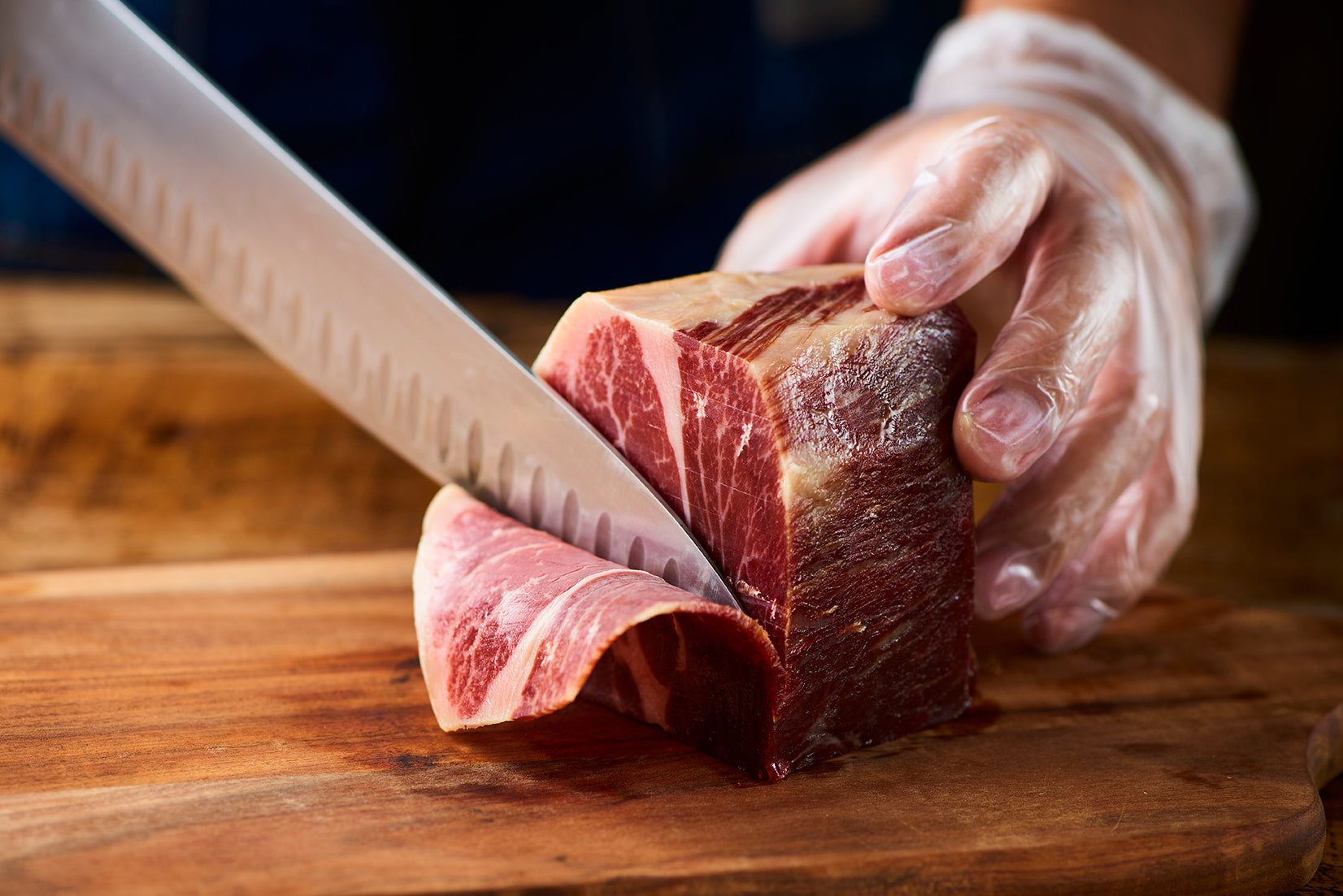 【送料無料/冷凍便】イベリコ豚ミニ原木とキャビアセット | IBERICO-YA（イベリコ屋）