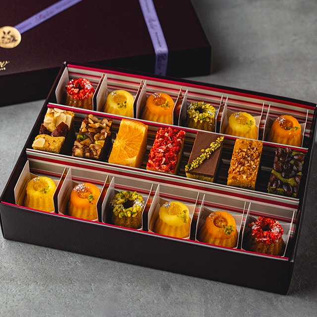 【期間限定】サマーセレクション ギフトBOX　19個入（個包装）（冷蔵） | PATISSERIE Pavlov（パティスリー パブロフ）
