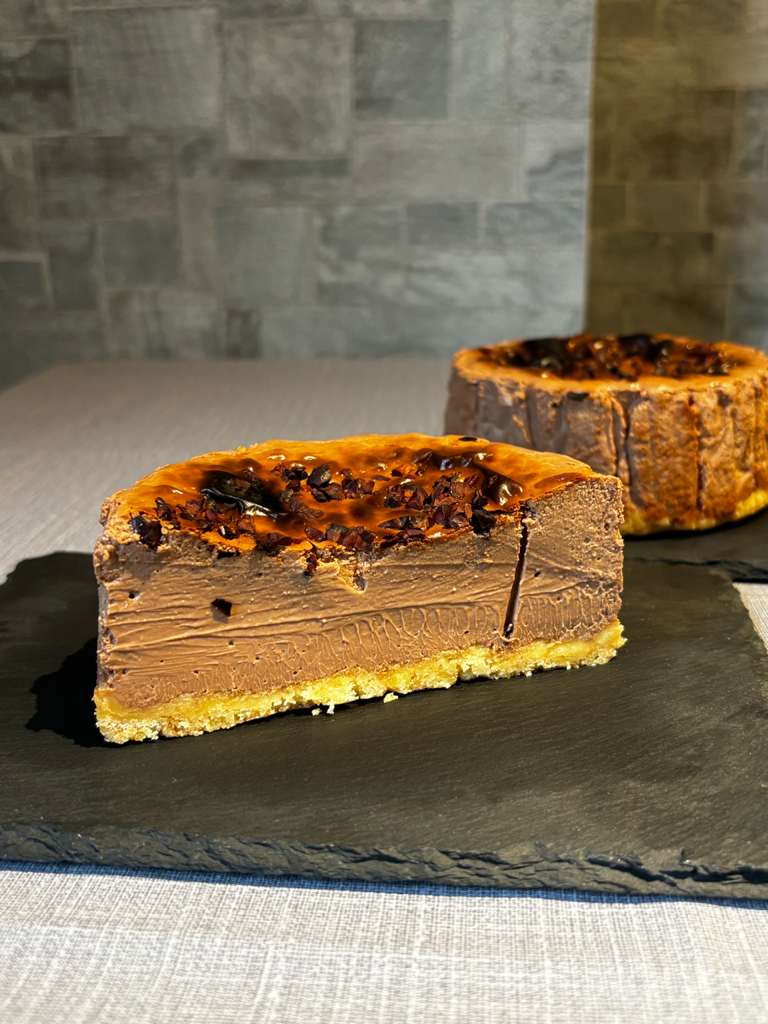 【送料込み※一部地域を除く】濃厚ショコラバスクチーズケーキ12㎝ | Trattoria RONDONE