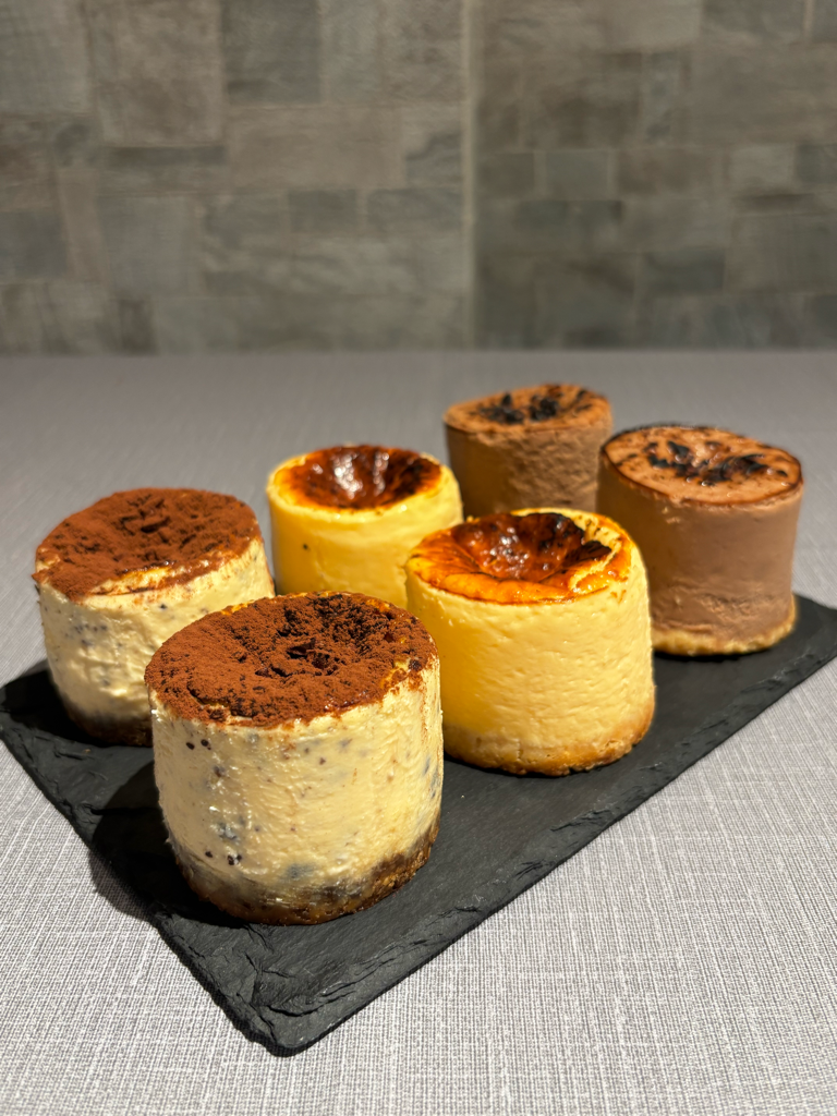 【送料込み※一部地域を除く】ミニバスクチーズケーキ 3種食べ比べセット（3個セット） | Trattoria RONDONE