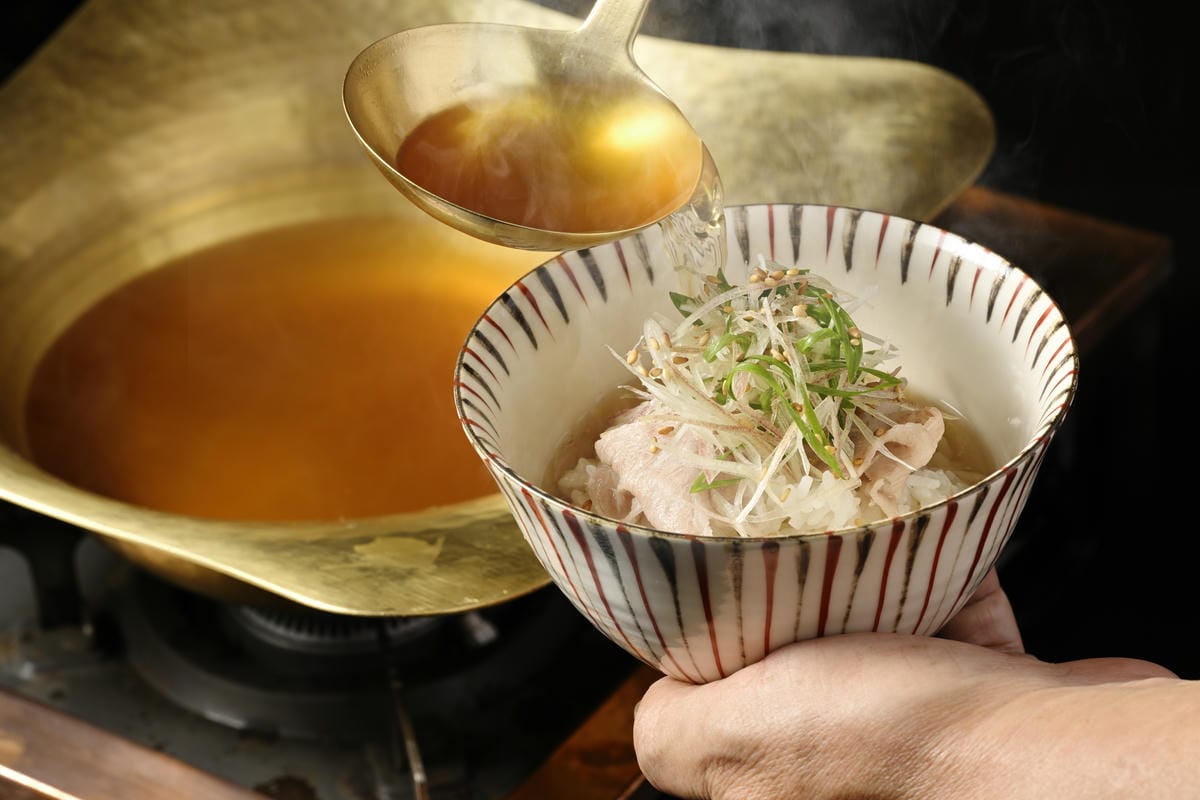 【配送指定日不可】うかい特選牛 しゃぶしゃぶ 牛コンソメスープ ご自宅向けセット（二人前）国産黒毛和牛 | とうふ屋うかい