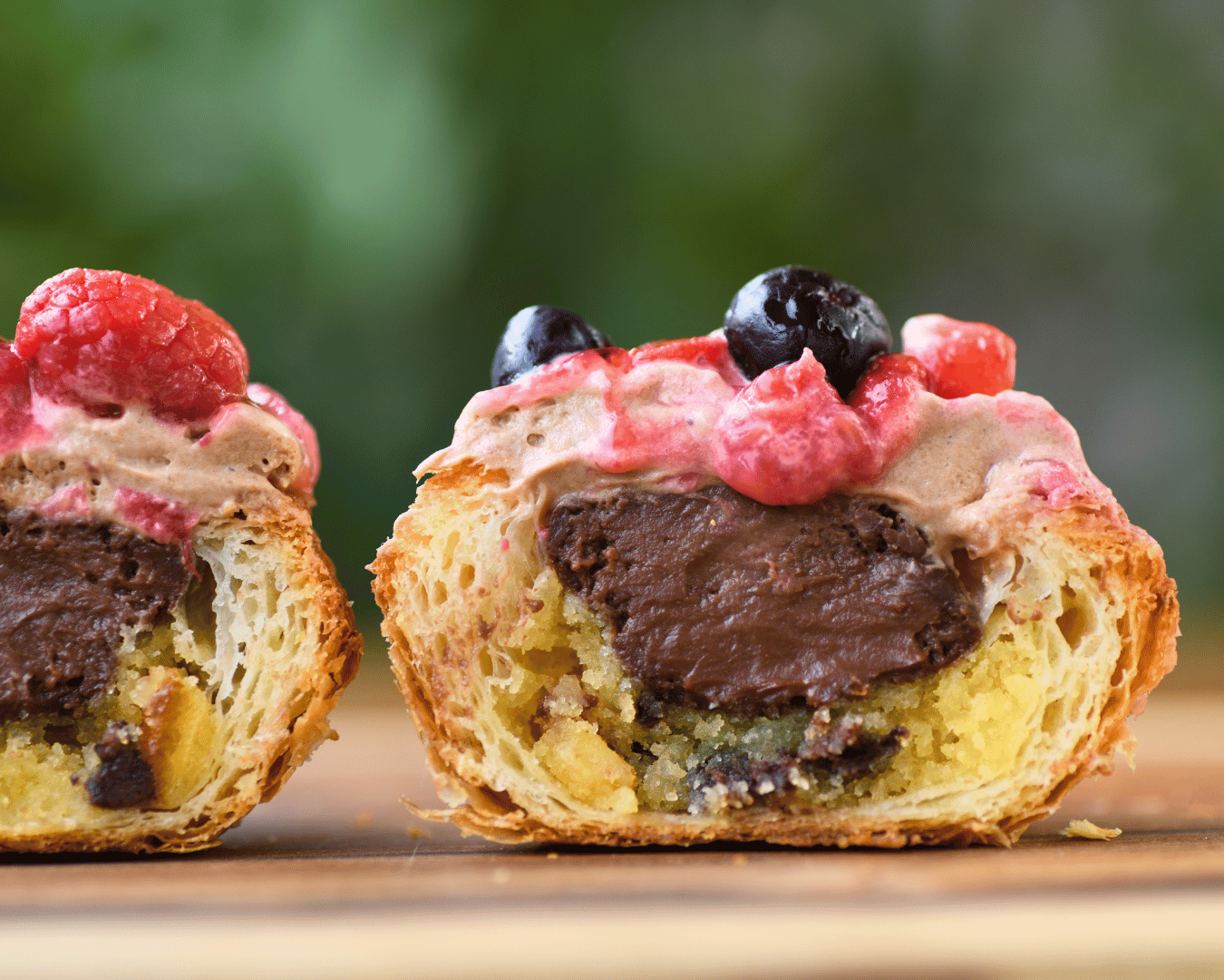 【店頭受取限定】 ミックスベリーショコラ | Boulangerie et Cafe MainMano（ブーランジェリー&カフェ マンマーノ）