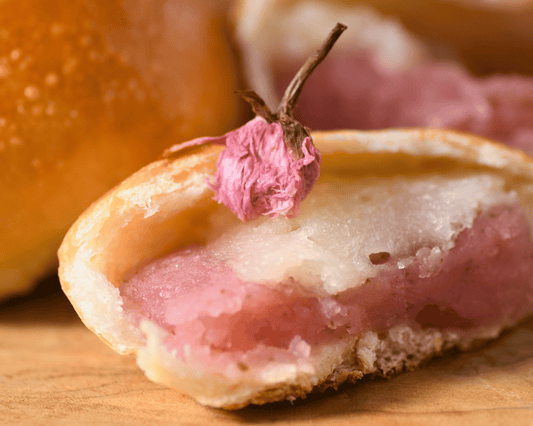 【店頭受取限定】 桜グミあんぱん | Boulangerie et Cafe MainMano（ブーランジェリー&カフェ マンマーノ）