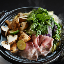 【9月28日着限定】能登牛と松茸のお鍋 | 花紫