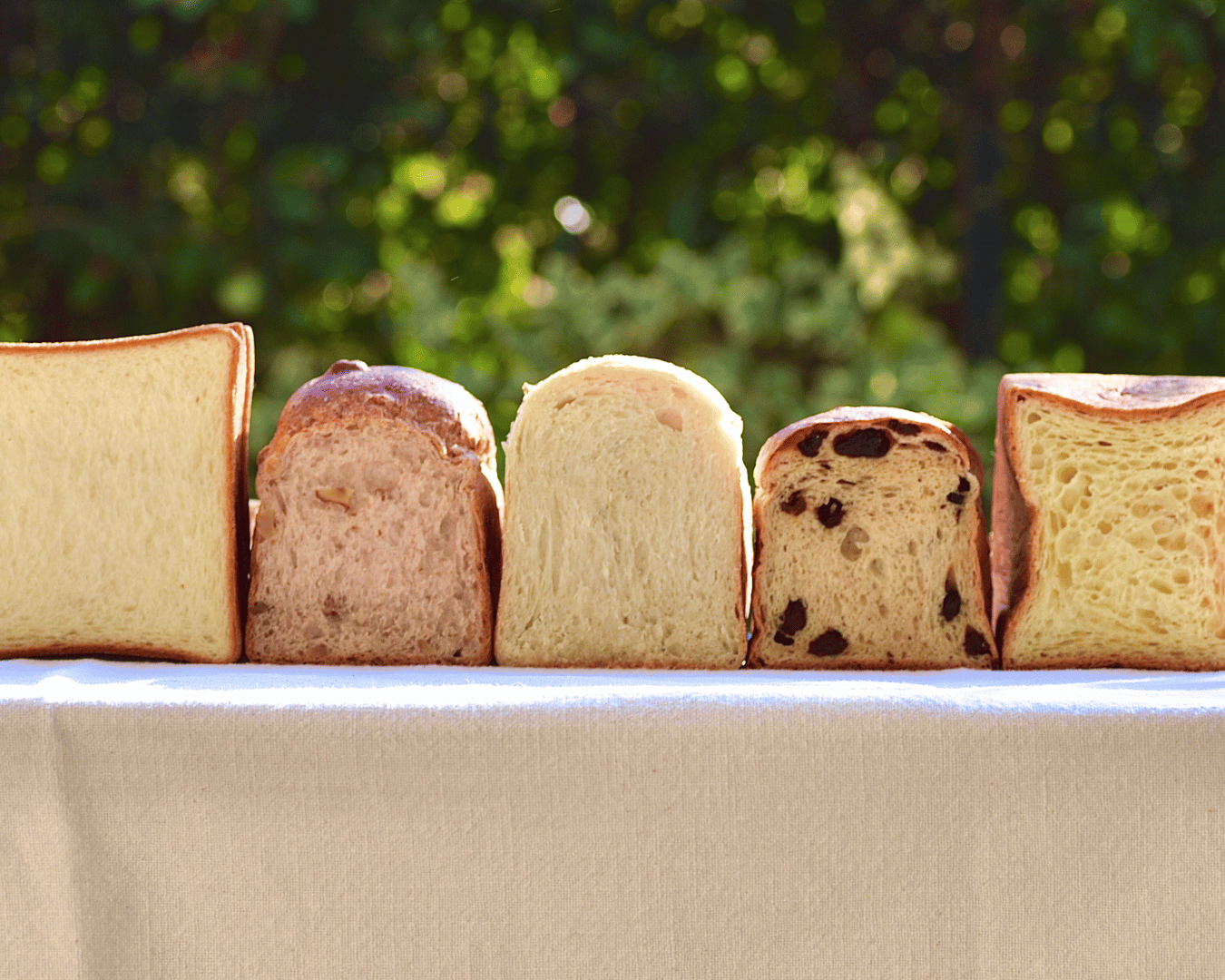 【店頭受取限定】デニッシュミルク食パン | Boulangerie et Cafe MainMano（ブーランジェリー&カフェ マンマーノ）