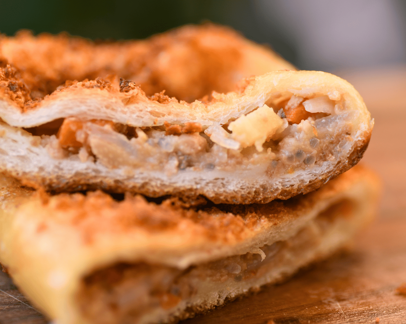 【店頭受取限定】焼きピロシキ | Boulangerie et Cafe MainMano（ブーランジェリー&カフェ マンマーノ）