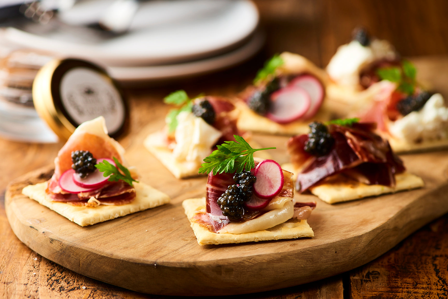 【送料無料/冷凍便】イベリコ豚ミニ原木とキャビアセット | IBERICO-YA（イベリコ屋）