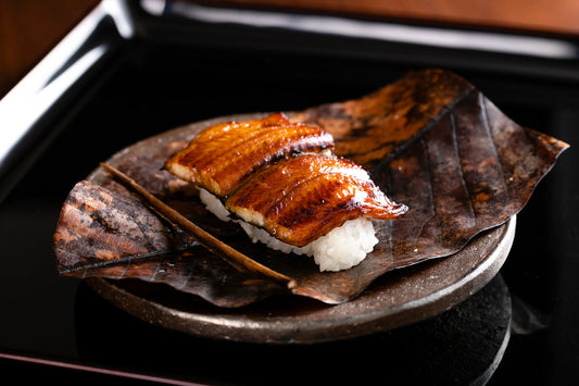 鰻ともち米のほう葉蒸し 3ヶ箱入り | 日本料理 晴山