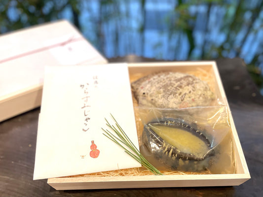 【秋のギフト・おせちの一品対応】天然鮑の柔らか蒸しとからすみじゃこ | お料理 佐藤