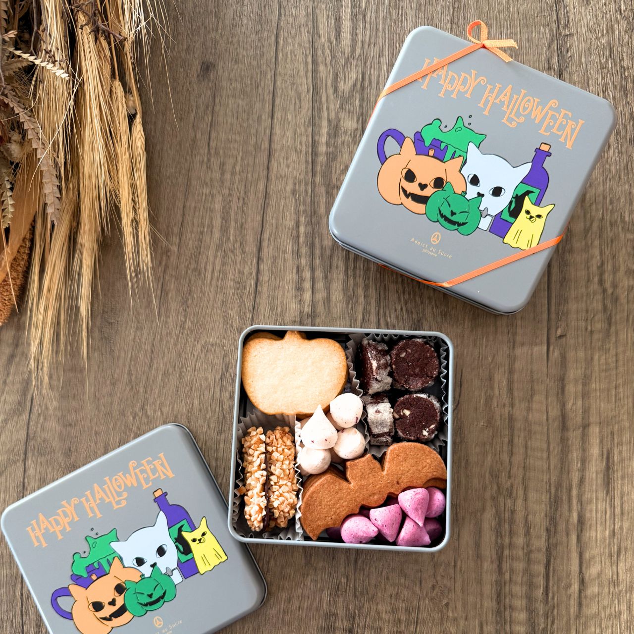ハロウィン限定 新デザイン ハロウィンモチーフのクッキー缶 6種焼き菓子セット【アディクト オ シュクル】 | Addict au Sucre（アディクト オ シュクル）