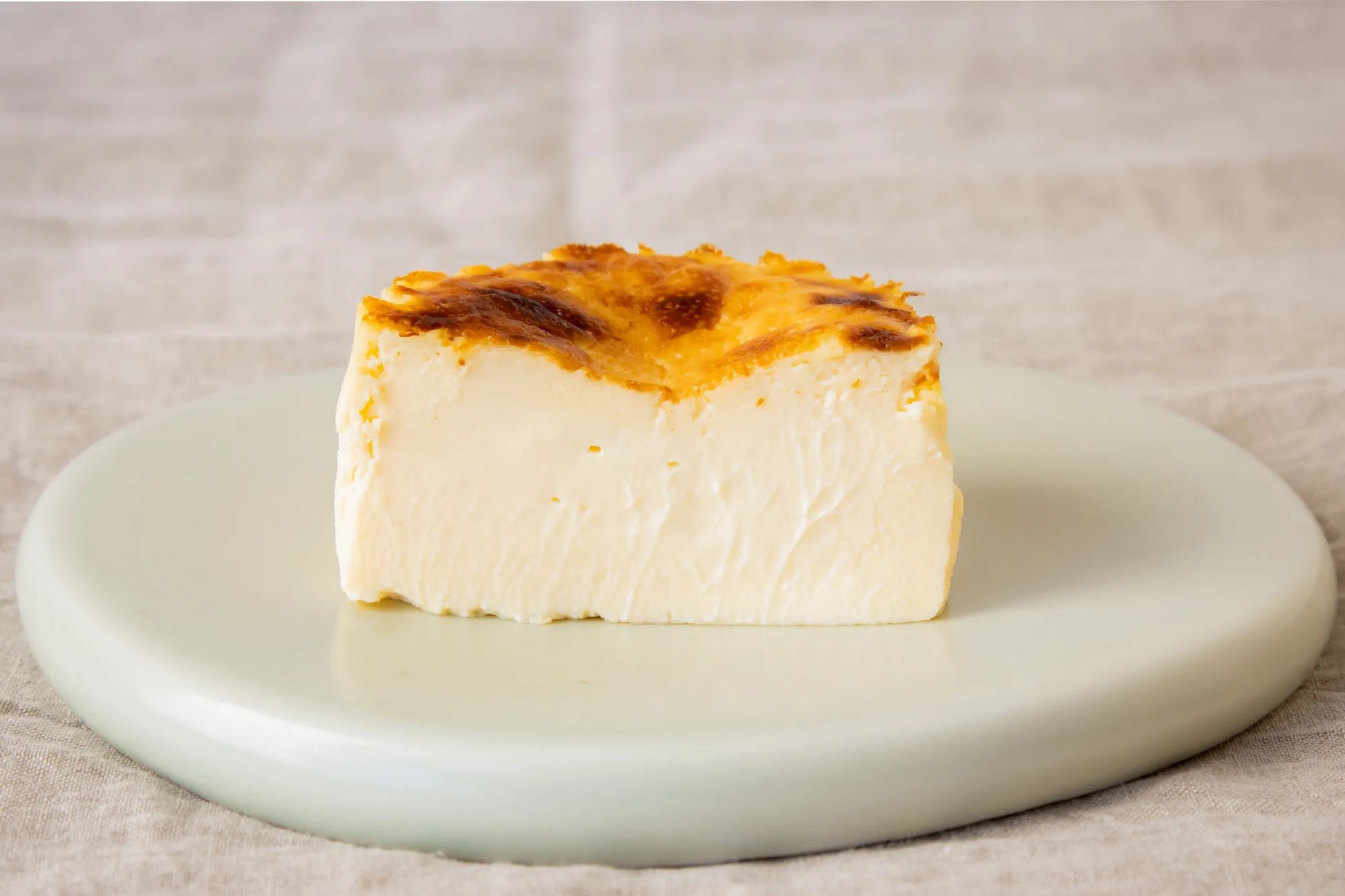 【食べくらべ】GAZTA・ガスタ　バスクチーズケーキとホワイトチョコレートバスクチーズケーキ2種4個セット | GAZTA（ガスタ）