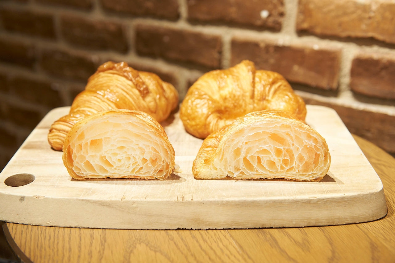 クロワッサン２種×2個【看板商品】食べ比べセット【冷凍】※送料無料（一部地域除く） | Maison Landemaine（メゾンランドゥメンヌ）
