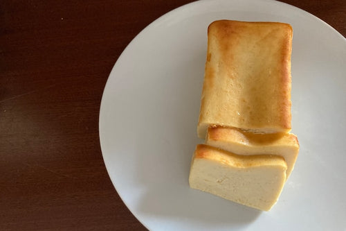 プレミアムチーズケーキ “テリーヌ ド フロマージュ”（縦7cm × 横16㎝）